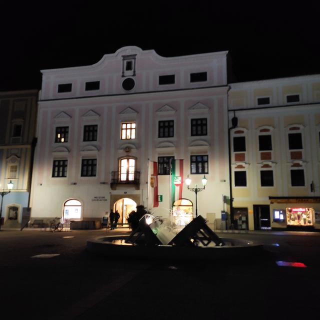 image_0